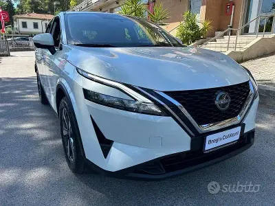 Usata Nissan Qashqai N-Connecta 140 CV (102 kW) 2023 Bianco SUV