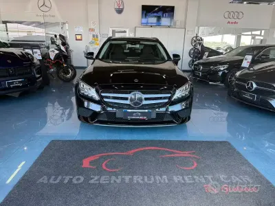Usata Mercedes C180 Business 122 CV (89 kW) 2019 Nero Station wagon