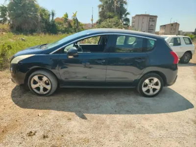 Usata Peugeot 3008 112 CV (82 kW) 2011 Bluazzurro Station wagon