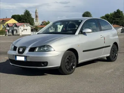 Second-hand Seat Ibiza 75 CP (55 kW) 2004 Argintiu Hatchback