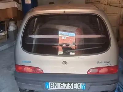 Usata Fiat 600 39 CV (28 kW) 2000 Utilitaria