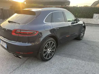 Usata Porsche Macan 250 CV (183 kW) 2015 Blu/azzurro SUV