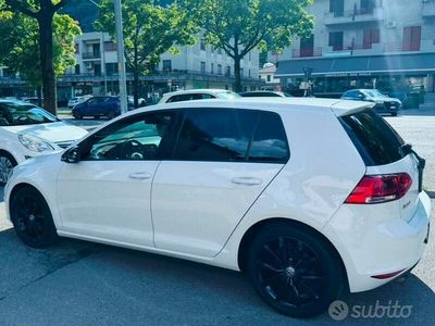 Usata VW Golf VII 110 CV (80 kW) 2014 Bianco Berlina