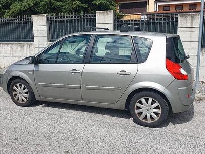 Usata Renault Scénic II 110 CV (80 kW) 2007 Marrone Monovolume