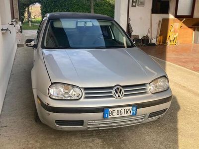 usata VW Golf IV 1.6 benzina/Gpl