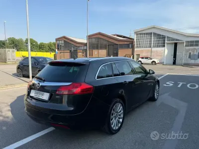 Usata Opel Insignia Cosmo 160 CV (117 kW) 2011 Nero Station wagon