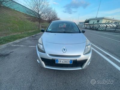 usata Renault Clio 1,2 benzina 100 cv