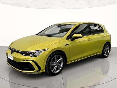 Usata VW Golf VIII R-line 150 CV (110 kW) 2023 Lime yellow metallizzato Berlina