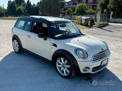 Usata Mini Cooper D 109 CV (80 kW) 2010 Bianco Utilitaria