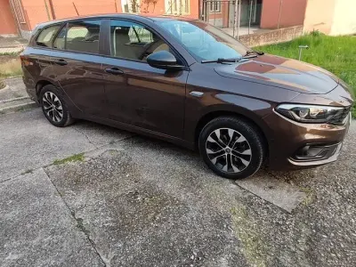 Usata Fiat Tipo City Life 131 CV (96 kW) 2021 Marrone Station wagon