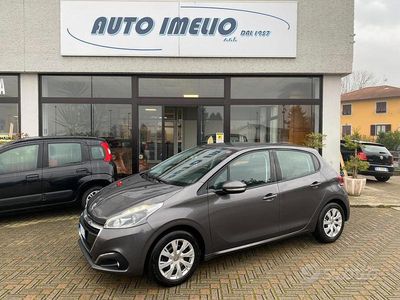 Usata Peugeot 208 Active 82 CV (60 kW) 2018 Grigio Utilitaria