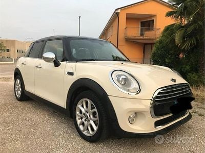 Usata Mini Cooper 2015 Bianco Utilitaria