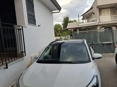 Usata Hyundai Tucson 116 CV (85 kW) 2019 Bianco SUV