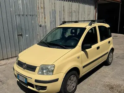 Usata Fiat Panda 69 CV (50 kW) 2009 Giallo Utilitaria