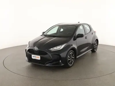 Usata Toyota Yaris Trend 72 CV (52 kW) 2022 Nero Utilitaria