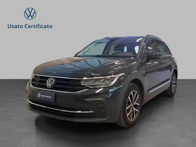 Usata VW Tiguan Life 150 CV (110 kW) 2022 Urano grey SUV