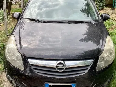 Usata Opel Corsa 80 CV (58 kW) 2010 Nero Utilitaria