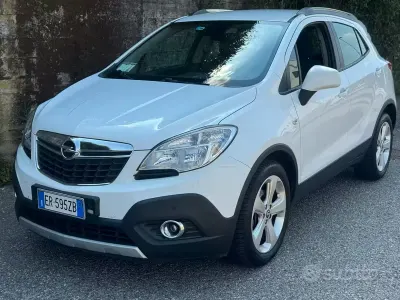 Usata Opel Mokka 116 CV (85 kW) 2013 Bianco SUV