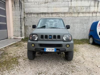 Usata Suzuki Jimny 82 CV (60 kW) 2003 Grigio SUV
