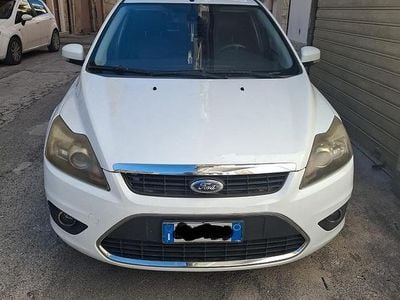 Usata Ford Focus 110 CV (80 kW) 2009 Bianco Berlina