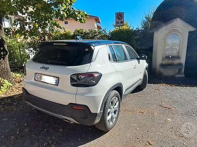 Usata Jeep Avenger Altitude 101 CV (74 kW) 2023 Bianco SUV