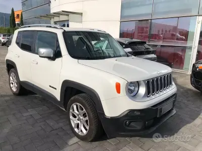 Usata Jeep Renegade Limited 140 CV (102 kW) 2016 Bianco SUV