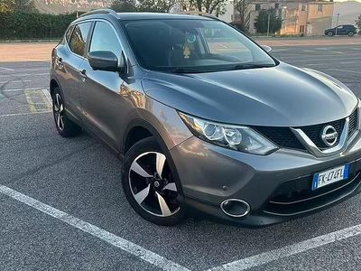 Usata Nissan Qashqai 131 CV (96 kW) 2017 Grigio SUV