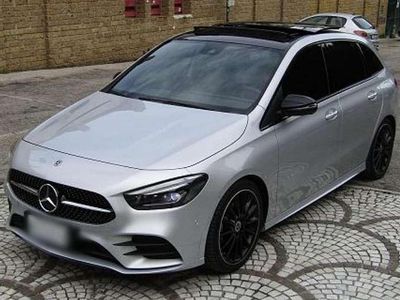 Usata Mercedes B200 Premium Plus 150 CV (110 kW) 2019 Argento Monovolume
