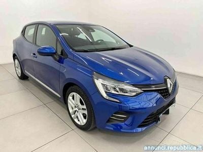 Käytetty Renault Clio V Business 75 HP (55 kW) 2020 Sininen Sedan