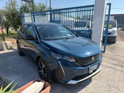 Usata Peugeot 3008 Allure 131 CV (96 kW) 2022 Bluazzurro SUV