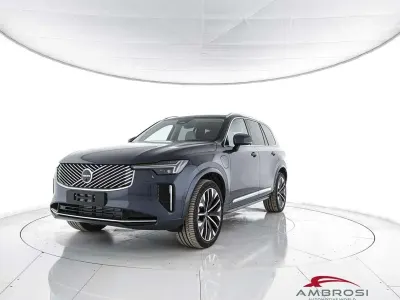 Nuova Volvo XC90 Ultra 456 CV (335 kW) 2025 Denim blue SUV