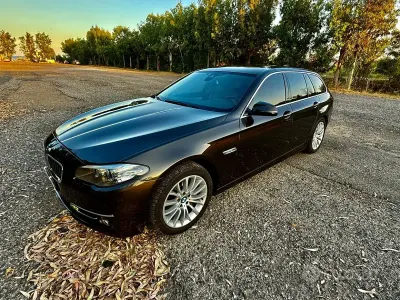Usata BMW 530 Luxury Line 258 CV (189 kW) 2016 Grigio Station wagon