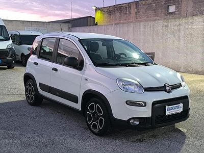 Usata Fiat Panda Street 70 CV (51 kW) 2021 Bianco Utilitaria