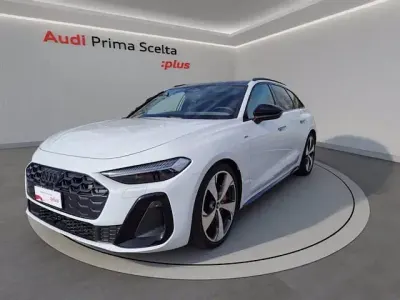 Nuova Audi A5 S-Line 299 CV (219 kW) 2025 Bianco ghiaccio metallizzato Station wagon