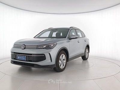 Usata VW Tiguan Life 150 CV (110 kW) 2024 Dolomite silver metallizzato SUV