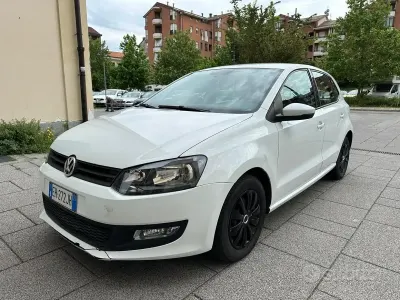 Usata VW Polo Comfortline 75 CV (55 kW) 2011 Bianco Utilitaria