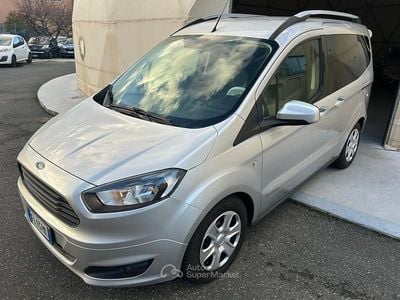 Usata Ford Tourneo Courier 101 CV (74 kW) 2018 Monovolume