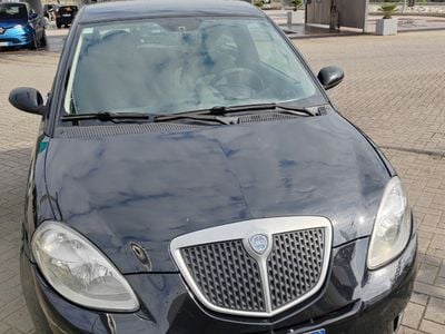 Usata Lancia Ypsilon 75 CV (55 kW) 2009 Nero Utilitaria