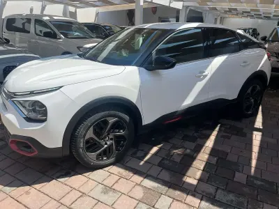 Usata Citroën C4 Shine 131 CV (96 kW) 2023 Bianco SUV