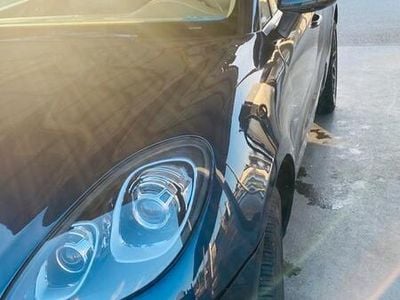 Porsche Macan S