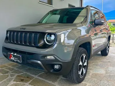 Usata Jeep Renegade Trailhawk 170 CV (125 kW) 2019 Giallo SUV