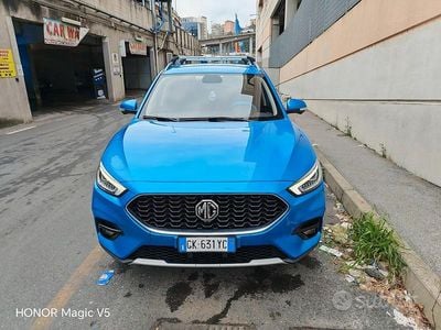 Usata MG ZS Luxury 106 CV (77 kW) 2022 Blu/azzurro SUV