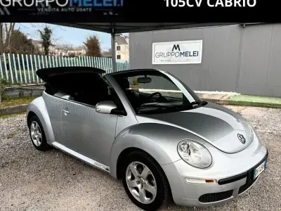 Usata VW New Beetle 106 CV (77 kW) 2007 Grigio Utilitaria