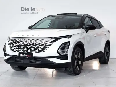 Usata Omoda 5 147 CV (108 kW) 2025 Bianco met. bicolore SUV