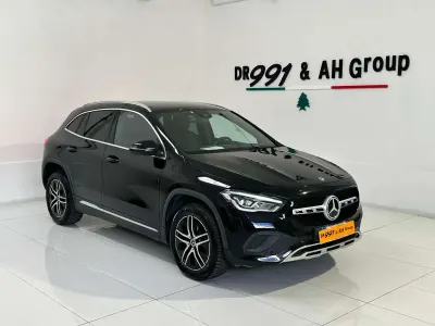 Usata Mercedes GLA200 Premium 150 CV (110 kW) 2021 Nero SUV