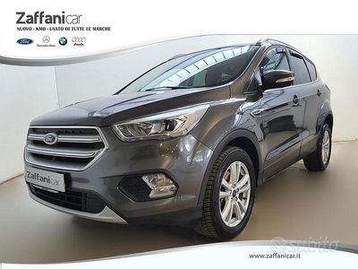 Usata Ford Kuga Titanium 120 CV (88 kW) 2017 Grigio scuro SUV
