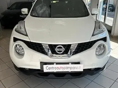 Usata Nissan Juke Tekna 110 CV (80 kW) 2015 Bianco SUV