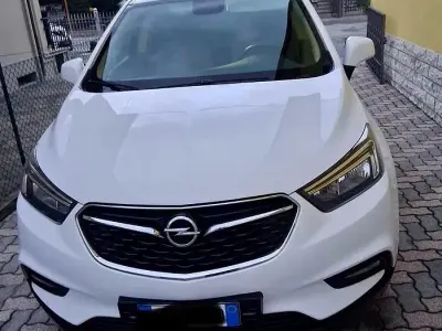 Usata Opel Mokka 131 CV (96 kW) 2017 Bianco SUV