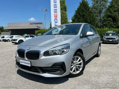Usata BMW 218 Active Tourer Advantage 150 CV (110 kW) 2019 Titansilber Monovolume