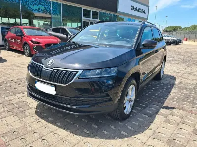 Usata Skoda Karoq Executive 116 CV (85 kW) 2020 Nero SUV